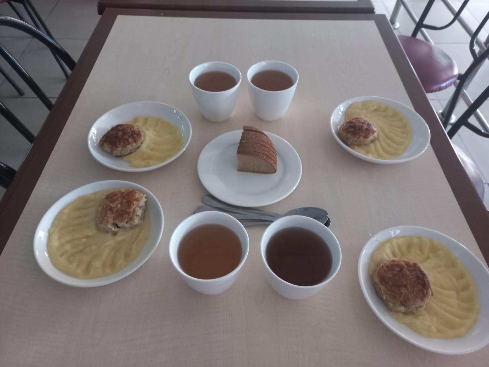 Тегін тамақтануды ұйымдастырудан көрініс.