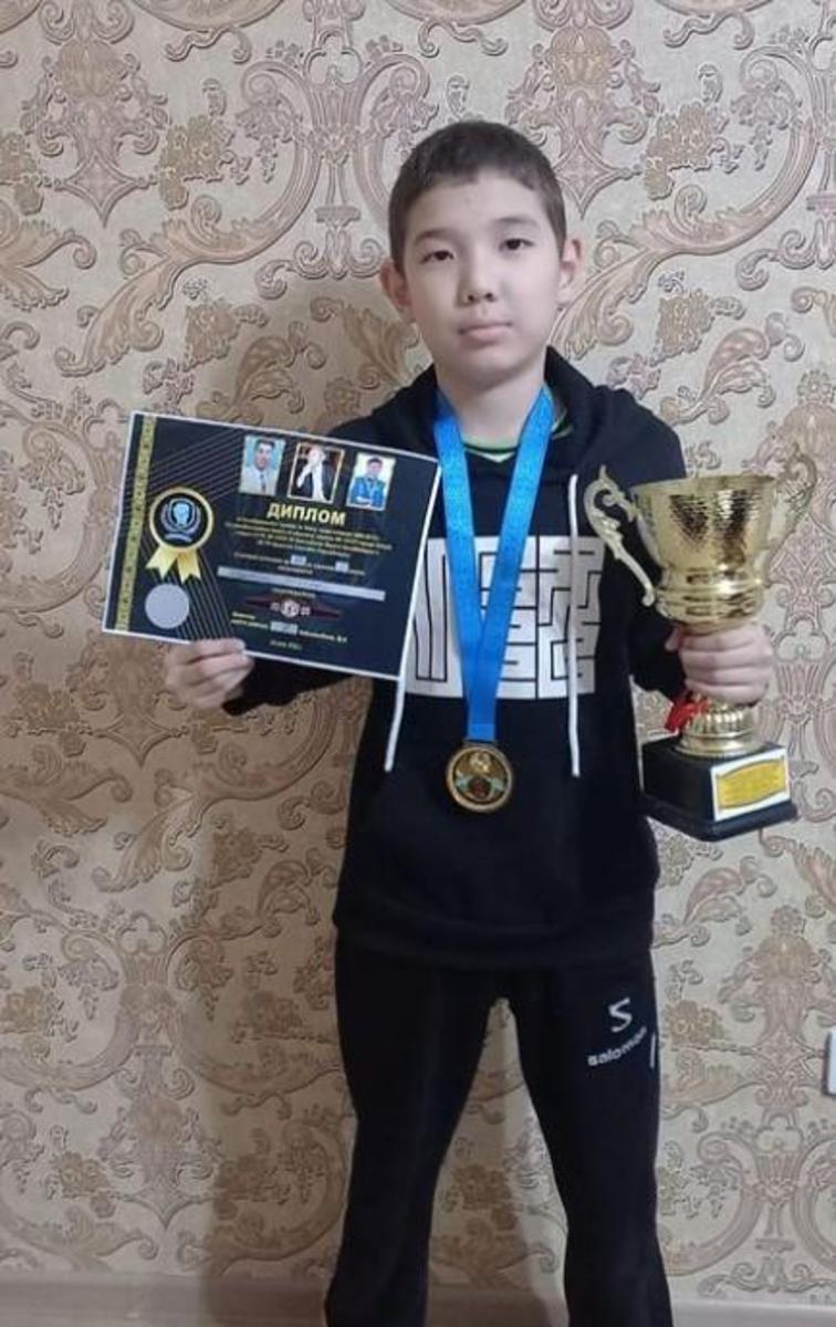 Жетісу ауданы №148 мектеп-гимназияның 6 “А” сынып оқушысы Берекеұлы Ақтілек бокстан 2005-2015 жылғы жасөспірімдер арасындағы республикалық турнирінде жүлделі І орынды иеленіп, дипломмен марапатталды.