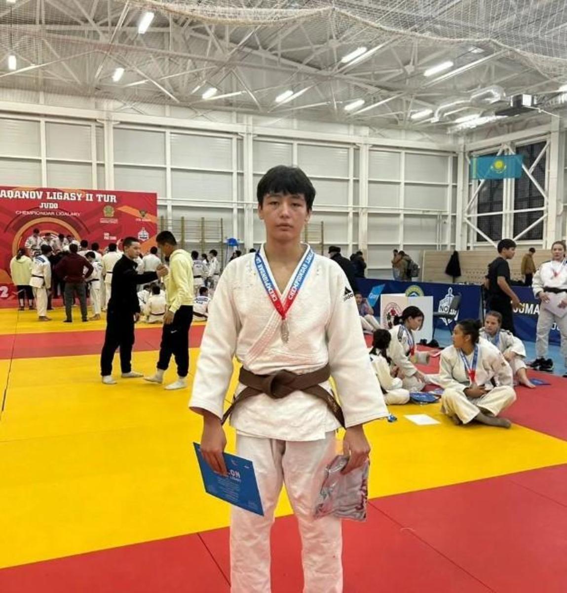 №148 мектеп-гимназияның 10 "А" сынып оқушысы Жетпісбаев Алихан Дзюдодан республикалық жасөспірімдер арасындағы "Jumaqanov Ligasy" -ның II турында 66 кг салмақ дәрежесінде 2 орын алғаны үшін дипломмен марапатталды