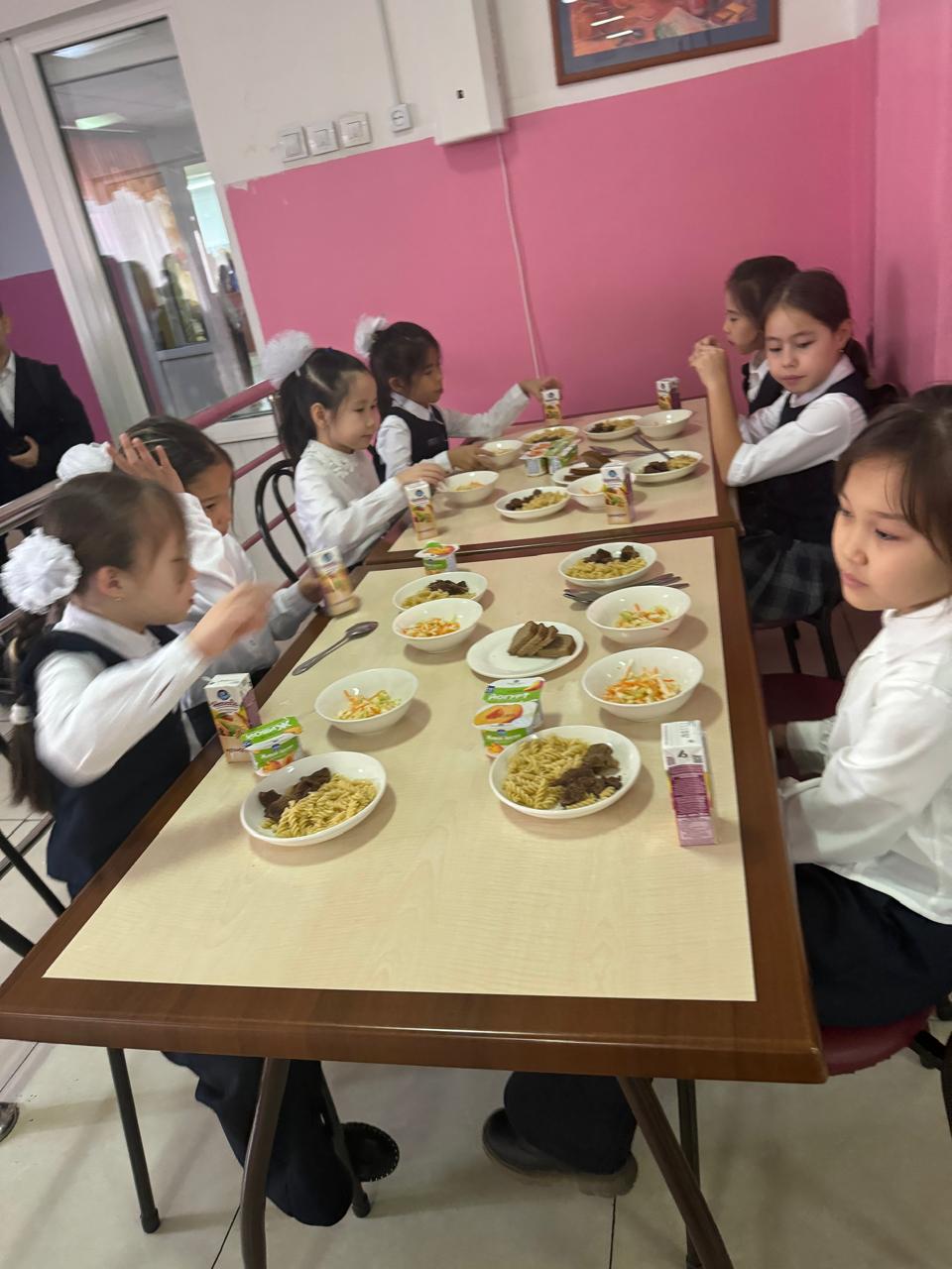 Тегін тамақтануды ұйымдастырудан көрініс