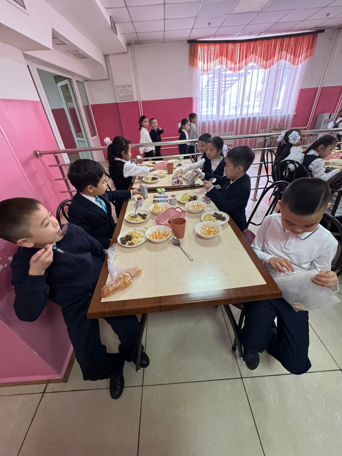 Тегін тамақтануды ұйымдастырудан көрініс