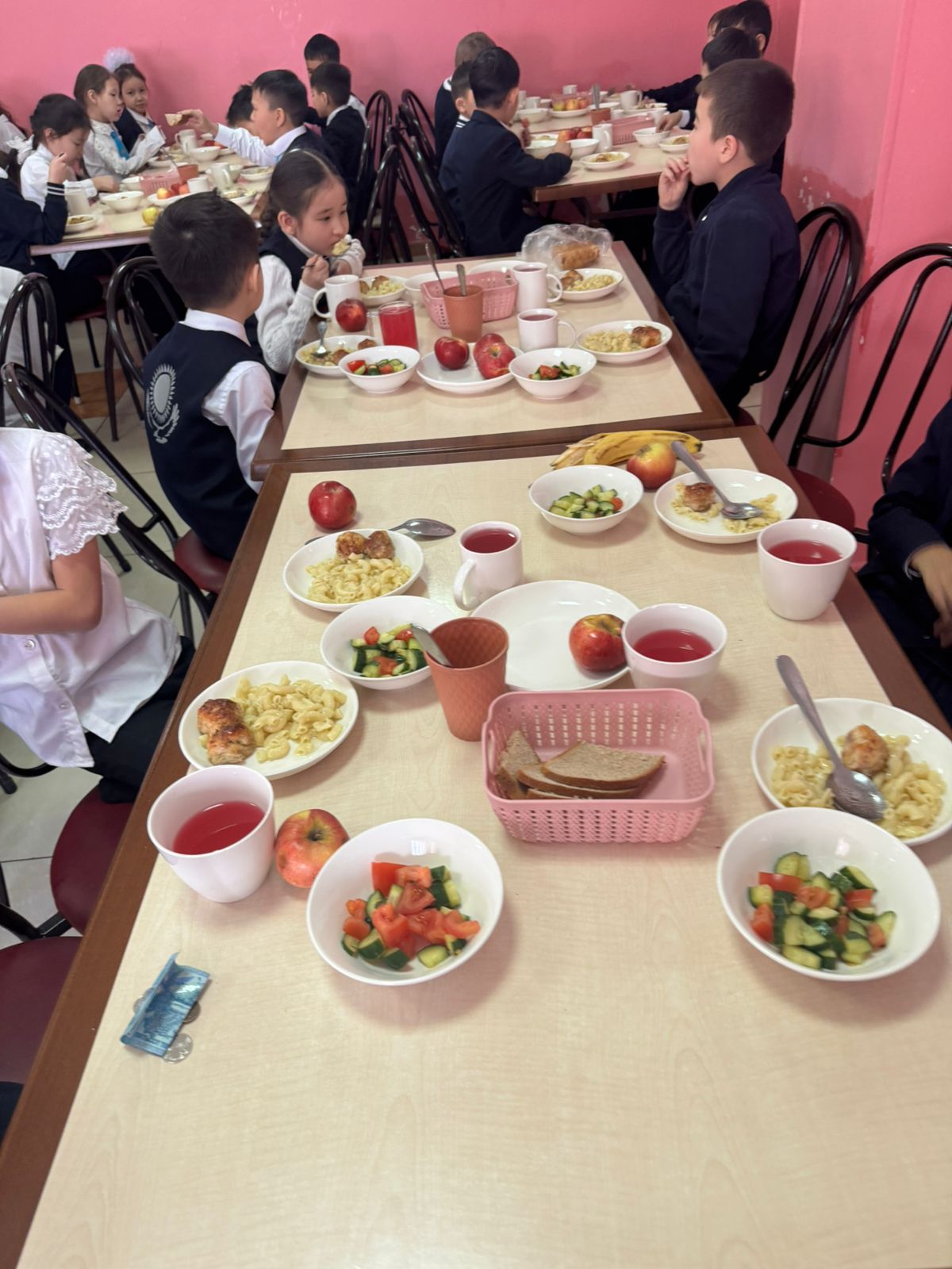 Тегін тамақтануды ұйымдастырудан көрініс