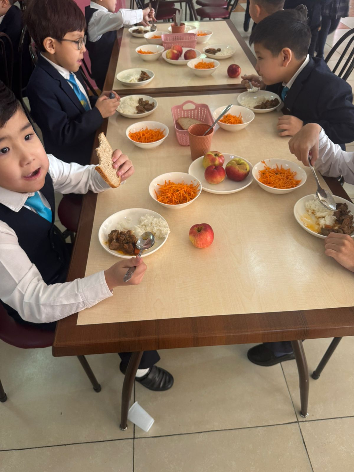 Тегін тамақтануды ұйымдастырудан көрініс