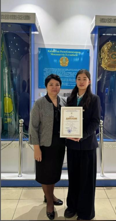 №148 мектеп-гимназиясының 10-сынып оқушысы Қожахмет Н. «Жарқын болашақ» республикалық қазақ тілі олимпиадасының қалалық кезеңінде «Жас қаламгер» бағыты бойынша II дәрежелі диплом иеленді.