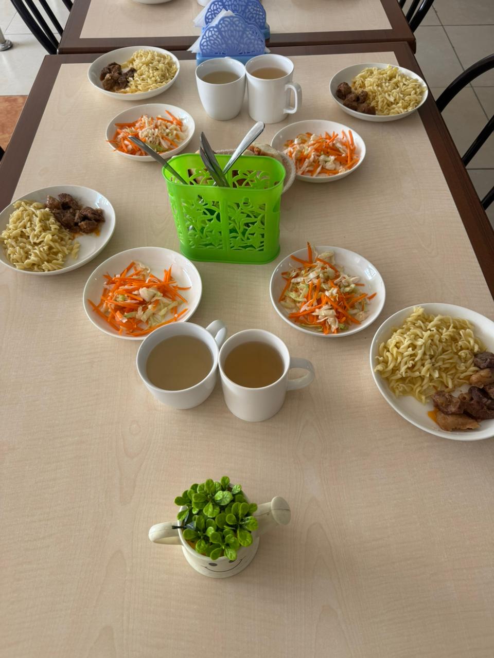 Тегін тамақтанудан көрініс