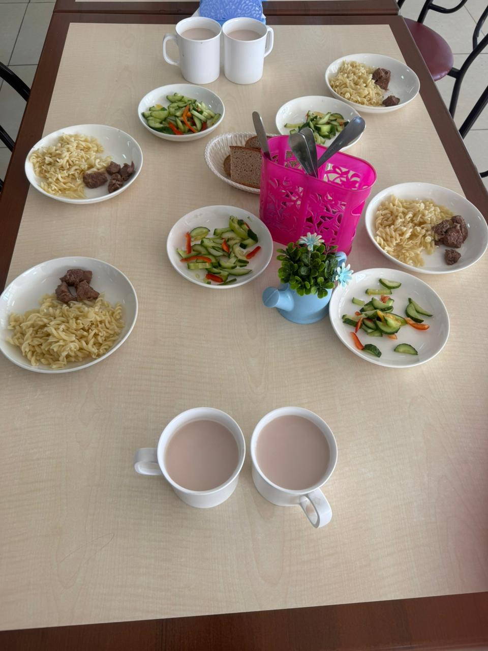 Тегін тамақтанудан көрініс