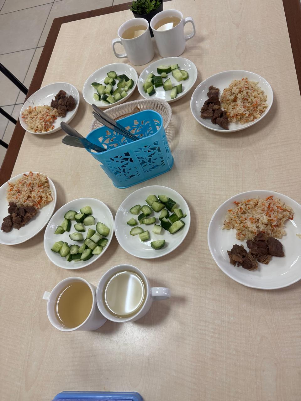 Тегін тамақтанудан көрініс