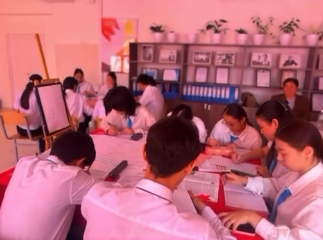 «Қалалық семинар аясында 10-сынып оқушыларымен ашық сабақ өткізілді»